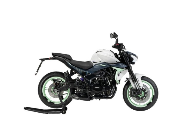 benelli-tornado-naked-twin-500-2025-port